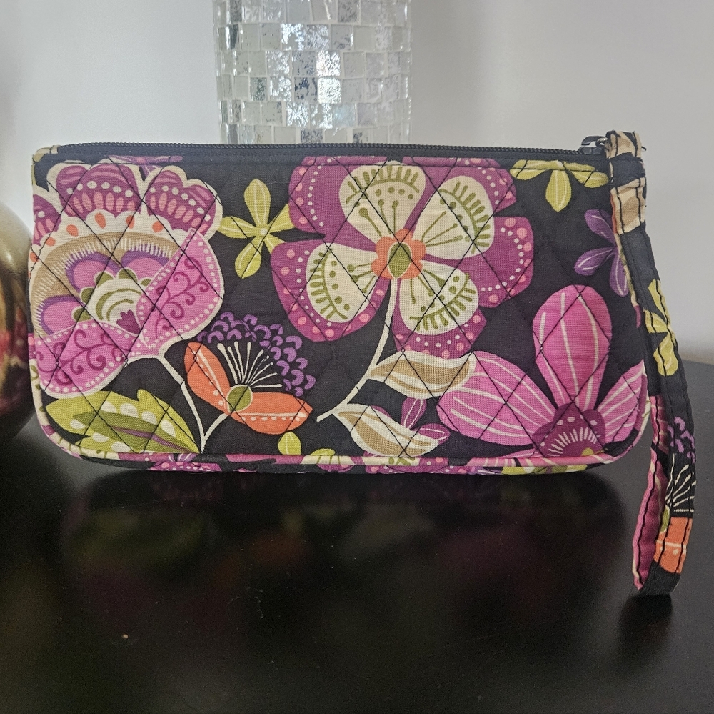 Vera Bradley Floral Zip Wristlet - Excellent Condition, No Call Outs - Picture 3 of 5